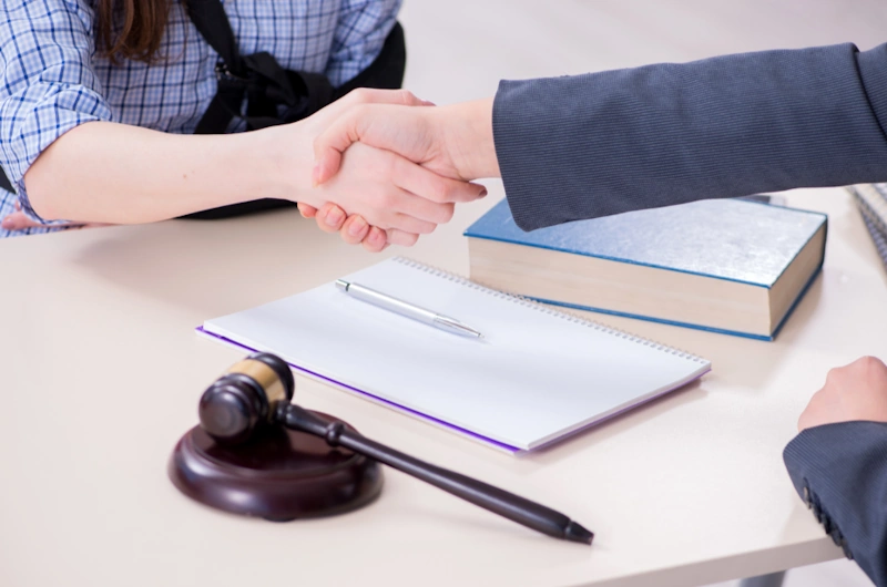 Injured-person-visiting-car-accident-lawyer Injured person visiting car accident lawyer